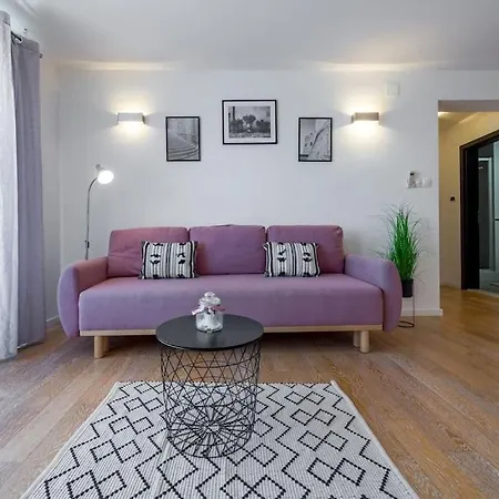 Sun Hill Lejlighed *